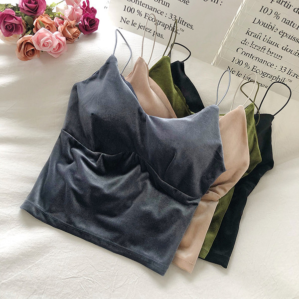 Bársony női felső V-nyakkal és vékony pántokkal