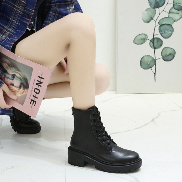 Modern női téli fekete csizma