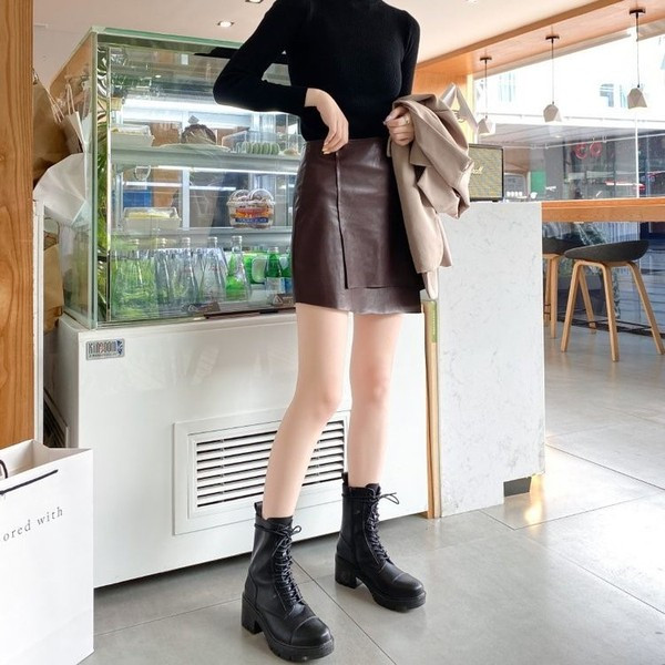 Aktualne ženske kožne čizme s grubim potplatom