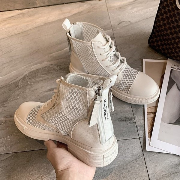 Naiste sügissaapad võrguga