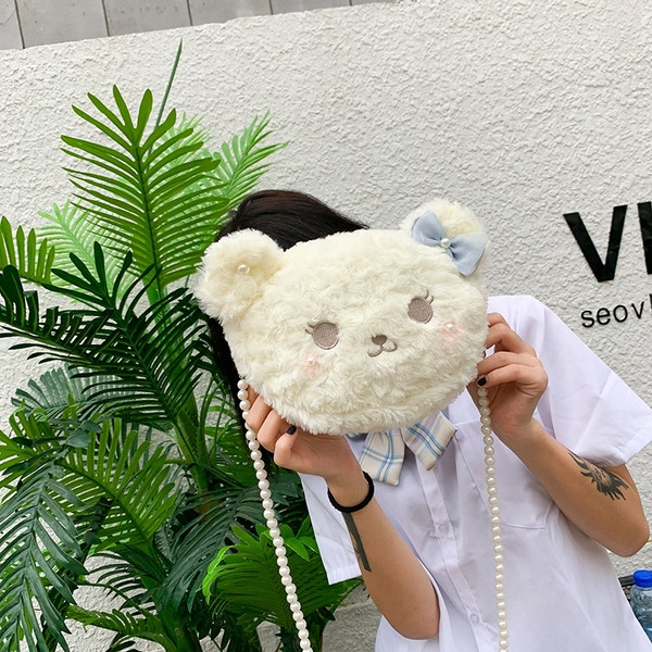 Παιδική βελούδινη τσάντα σε σχήμα αρκούδας με πέρλες