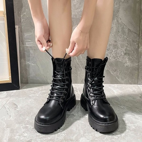 Női felső csizma, magas talppal