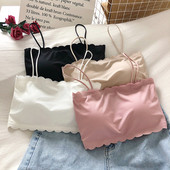 Moodne peenikeste rihmadega naiste rinnakas