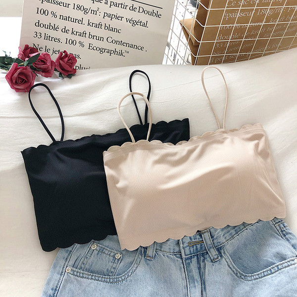 Moodne peenikeste rihmadega naiste rinnakas