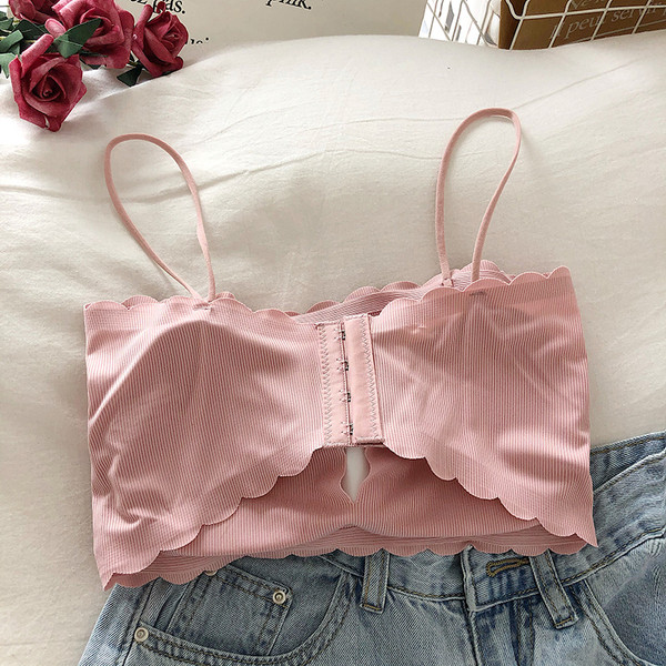 Moodne peenikeste rihmadega naiste rinnakas