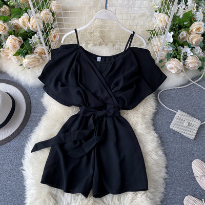 Naiste lühike kombinesoon vöörihmaga