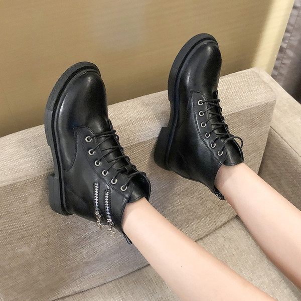 Γυναικείες καθημερινές μπότες με κορδόνια και φερμουάρ