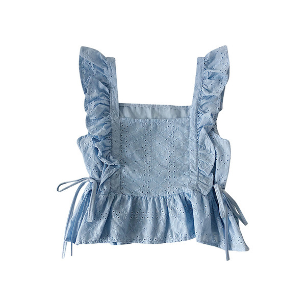 Női felső nyakkendővel és szögletes nyakkivágással