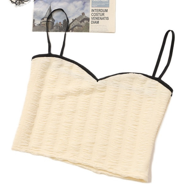 Praegune lühike õhukeste rihmadega naiste topp