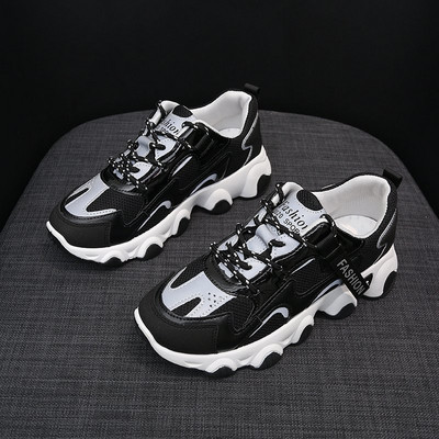 Νέο μοντέλο γυναικεία αθλητικά παπούτσια - με τραχιά σόλα και κορδόνια