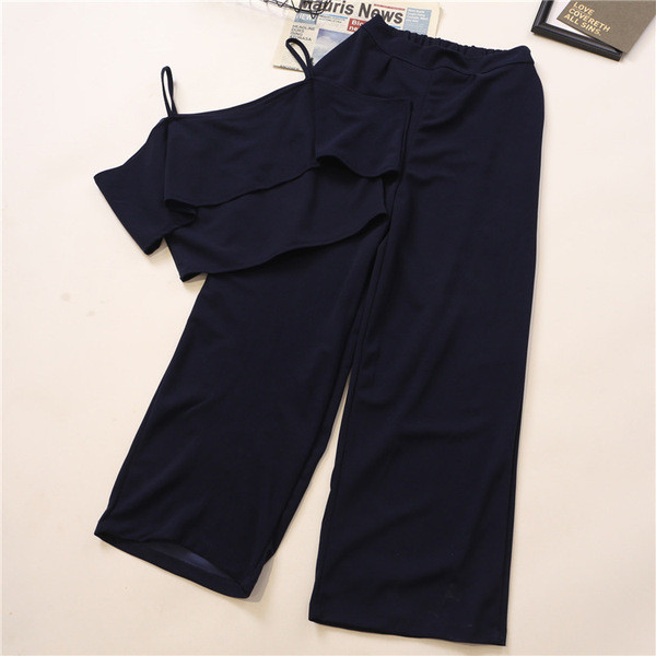 Moodne naiste komplekt kahest osast - püksid ja topp