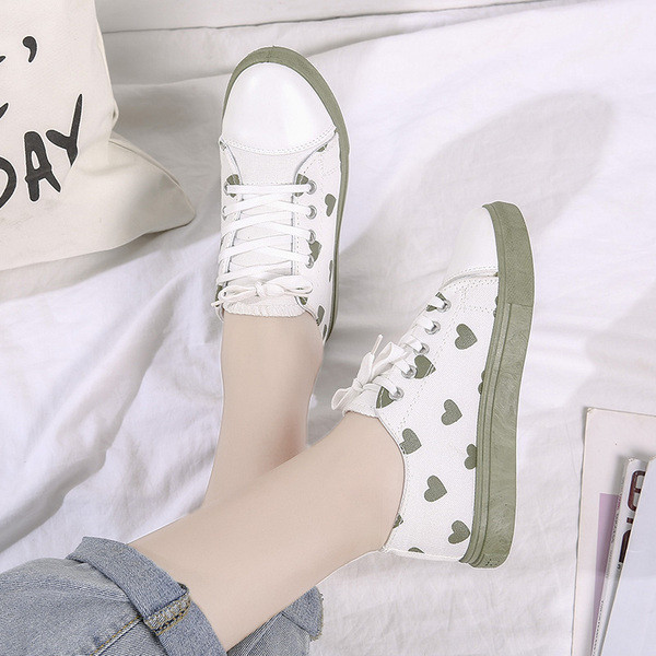 Νέο μοντέλο γυναικεία αθλητικά παπούτσια με τύπωμα καρδιές