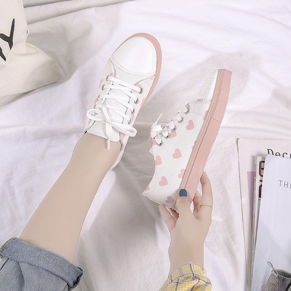 Νέο μοντέλο γυναικεία αθλητικά παπούτσια με τύπωμα καρδιές