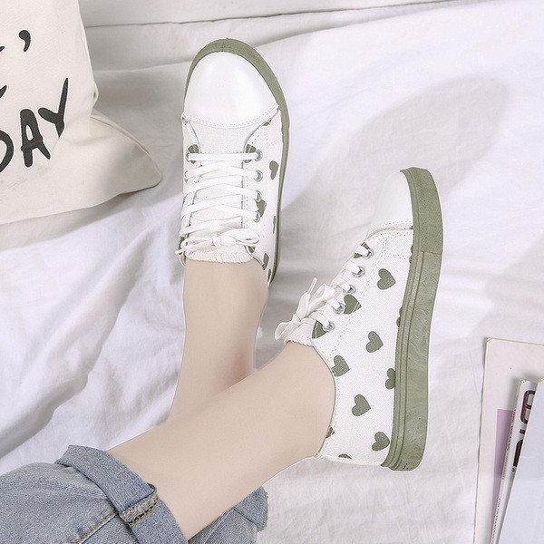 Νέο μοντέλο γυναικεία αθλητικά παπούτσια με τύπωμα καρδιές