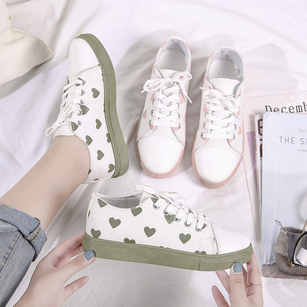 Νέο μοντέλο γυναικεία αθλητικά παπούτσια με τύπωμα καρδιές