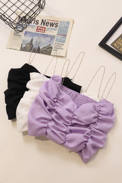 Modern női felső vékony pántokkal és kövekkel