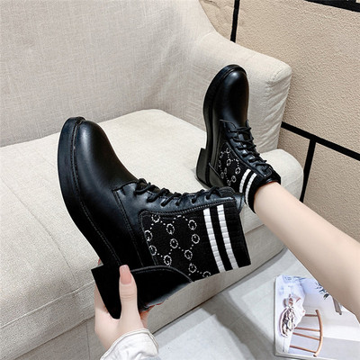 Nahast vabaaja naiste saapad