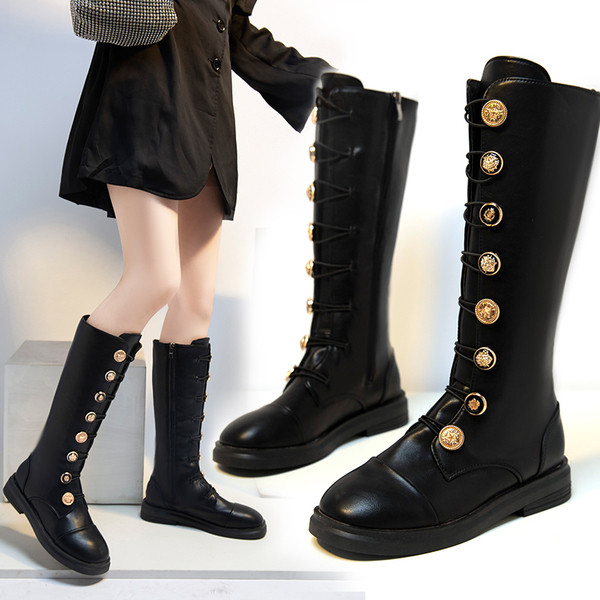 Új modell női bőrcsizma arany gombokkal