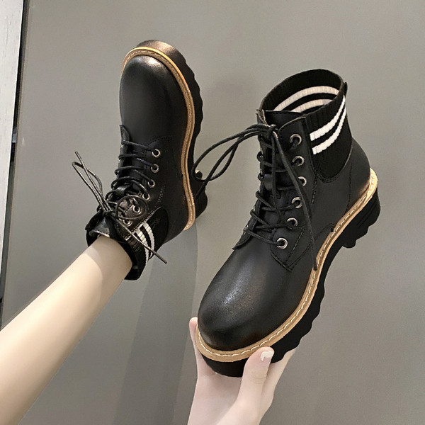 Női csizma durva talppal - két modell