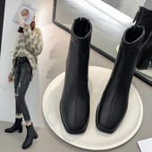 Μοντέρνες γυναικείες μπότες από οικολογικό δέρμα με τετράγωνη φτέρνα