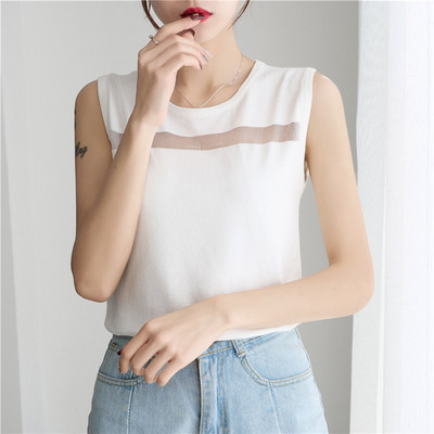 Μοντέρνο γυναικείο αμάνικο με οβάλ λαιμόκοψη και φαρδιά λουράκια