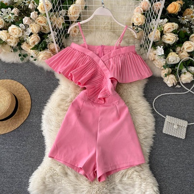 Stiilne naiste lühike kombinesoon V-kaelusega ja õhukeste rihmadega