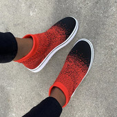 Νέο μοντέλο πάνινα παπούτσια με επίπεδη σόλα