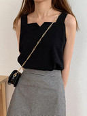 Καθημερινό μοντέρνο γυναικείο αμάνικο