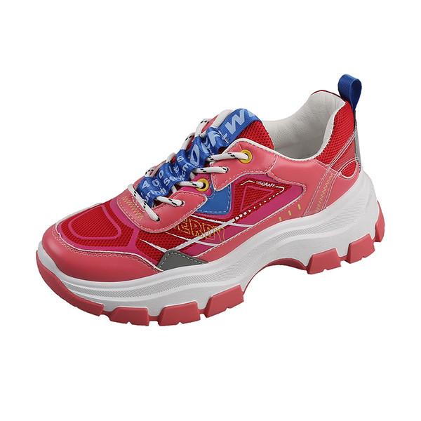 Új, fűzős női tornacipő modell