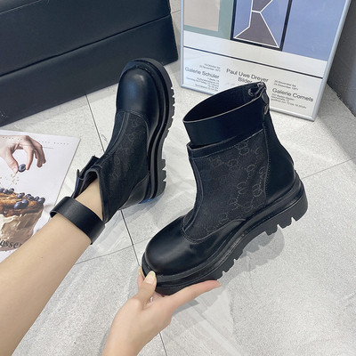 Új női csizma modell és zsebelem