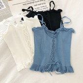 Μοντέρνα γυναικεία μπλούζα με λεπτούς ιμάντες και κορδόνια