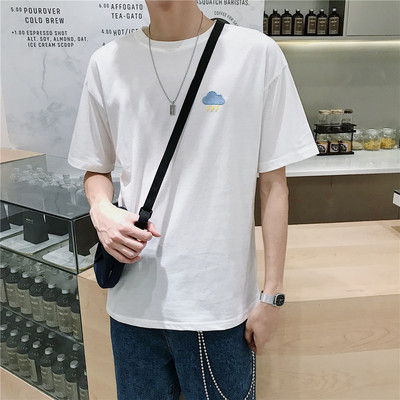 Καλοκαιρινό ανδρικό μπλουζάκι με κεντήματα