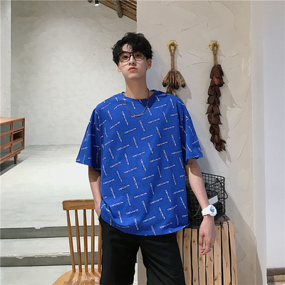 Ανδρικό μπλουζάκι με κοντά μανίκια και επιγραφές