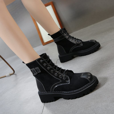 Casual γυναικείες μπότες με κορδόνια και επίπεδη σόλα σε δύο χρώματα