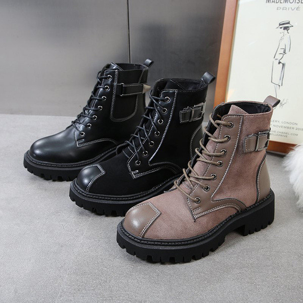 Casual γυναικείες μπότες με κορδόνια και επίπεδη σόλα σε δύο χρώματα