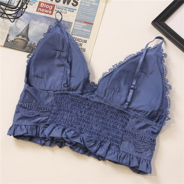 Moodne naiste lühike pitsi ja õhukeste rihmadega topp