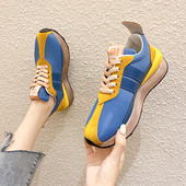 Νέο μοντέλο γυναικεία αθλητικά παπούτσια με κορδόνια και έμβλημα