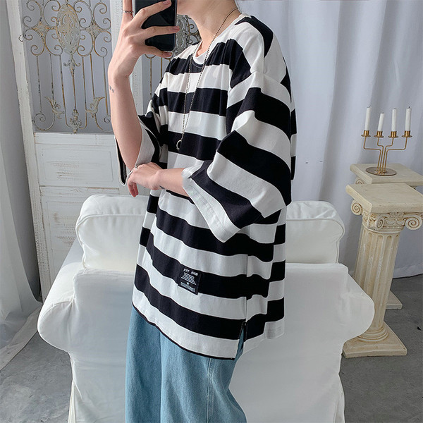 Nyári csíkos póló rövid ujjal