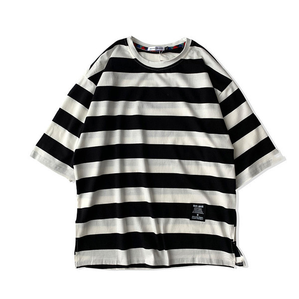 Nyári csíkos póló rövid ujjal