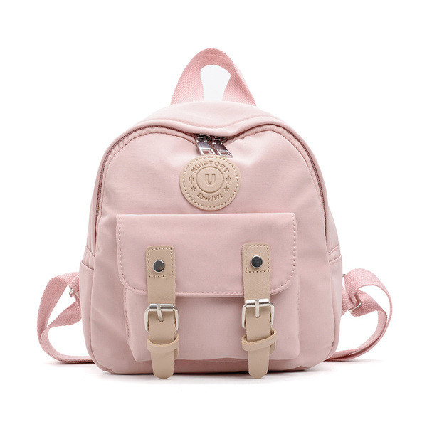 Μικρό γυναικείο σακίδιο με αγκράφες