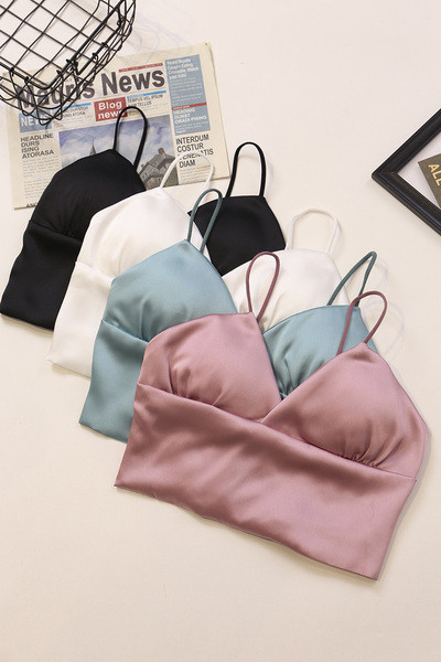 Stiilne peenikeste rihmadega naiste rinnahoidja