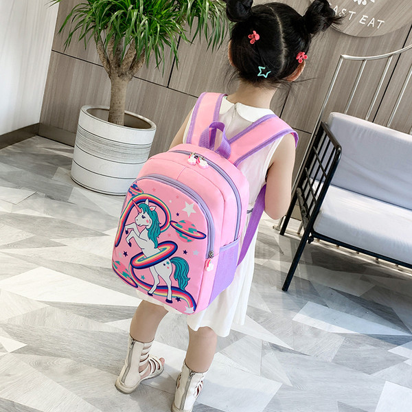 Παιδικό σακίδιο με τύπωμα μονόκερου