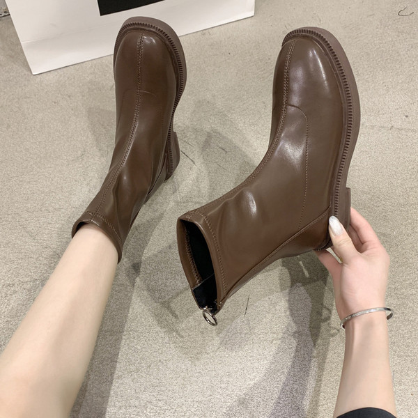 Lameda tallaga nahast naiste saapad