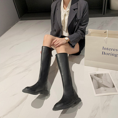 Naiste moodsad lameda tallaga saapad