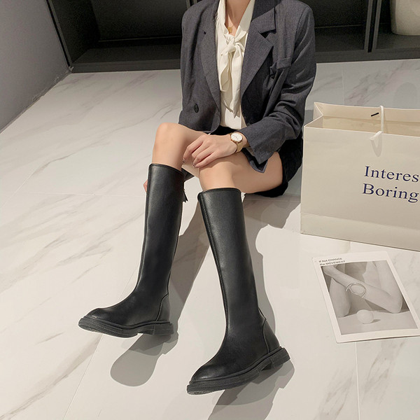 Naiste moodsad lameda tallaga saapad