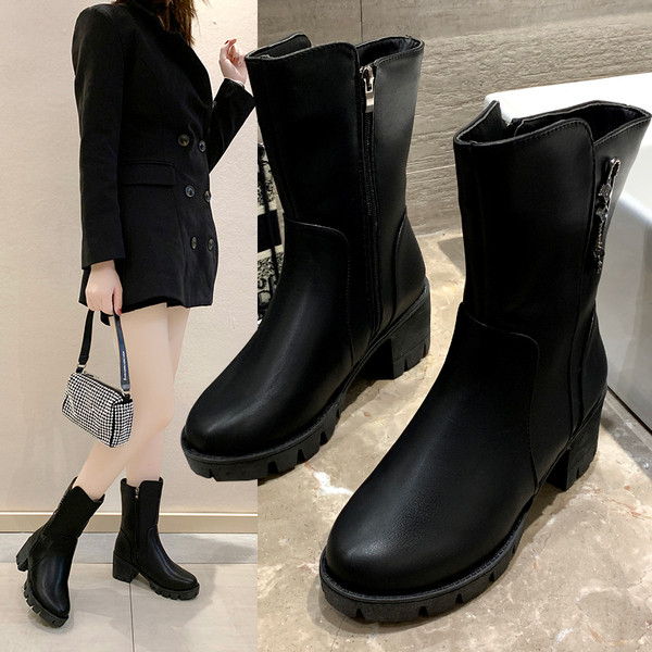 Peidetud platvormiga nahast naiste saapad