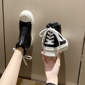 Γυναικεία έκο δερμάτινα αθλητικά παπούτσια με επίπεδη σόλα και κορδόνια