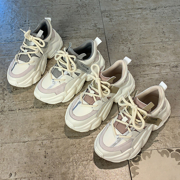 Γυναικεία αθλητικά παπούτσια με πλατφόρμα 5 cm και κορδόνια