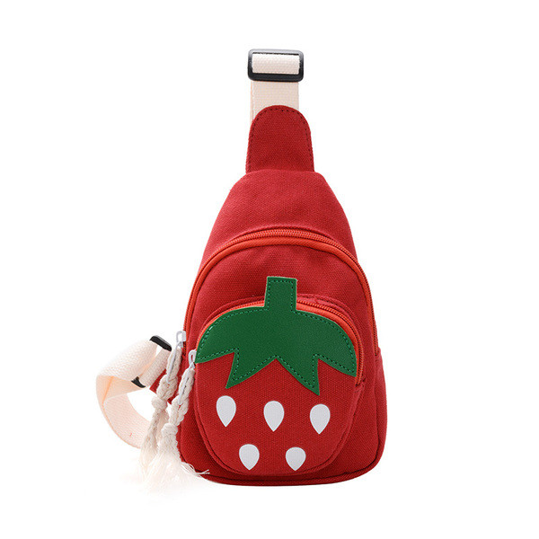 Παιδική τσάντα με τρισδιάστατη φράουλα