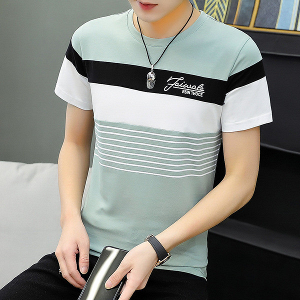 Modern férfi póló felirattal, rövid ujjal